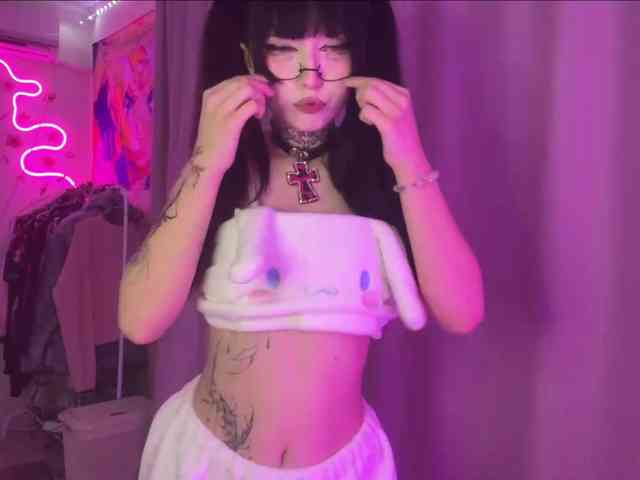 SavageAura webcam
