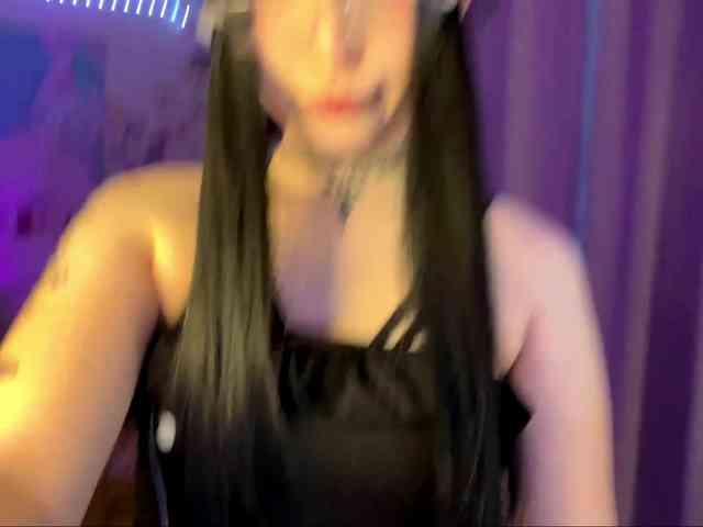 SavageAura webcam