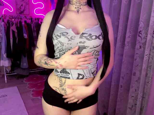 SavageAura webcam