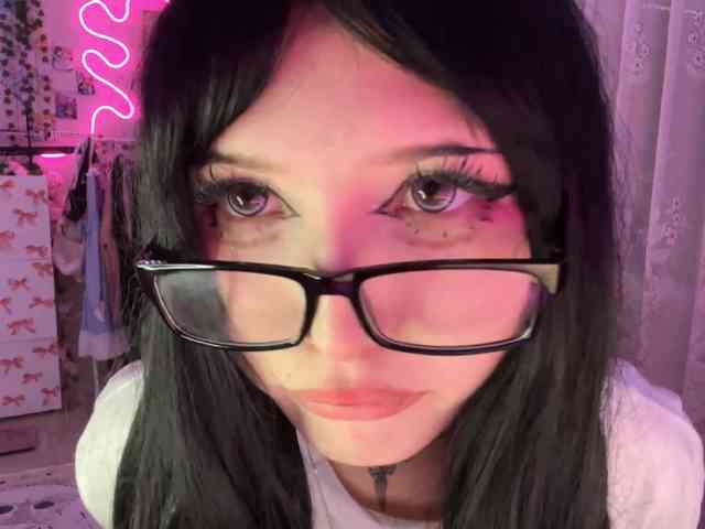 SavageAura webcam