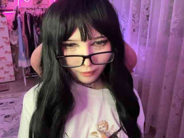 SavageAura webcam