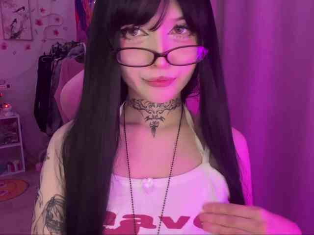 SavageAura webcam