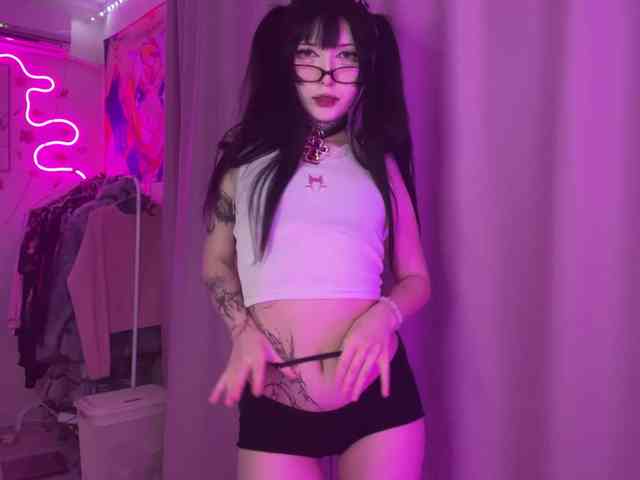 SavageAura webcam