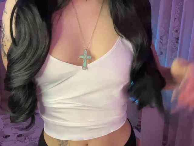 SavageAura Live Webcam on BongaCams