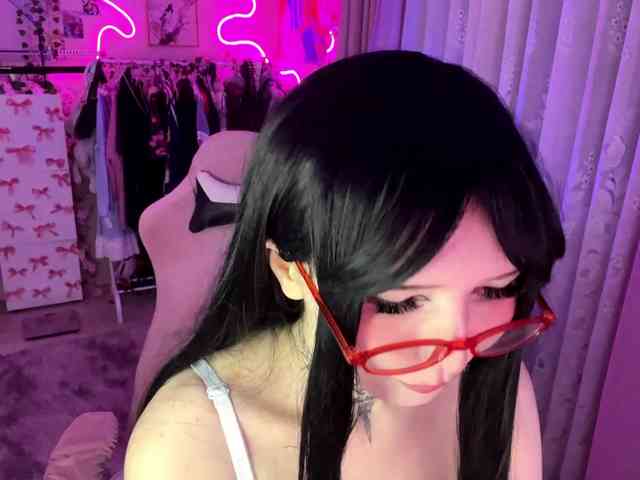 SavageAura webcam