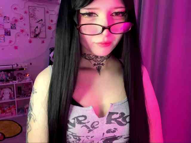 SavageAura webcam