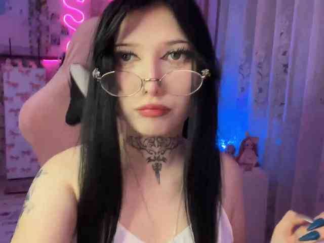 SavageAura webcam