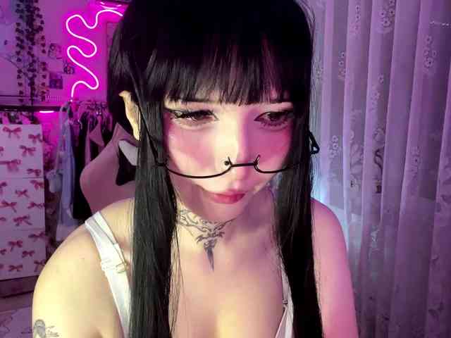 SavageAura webcam