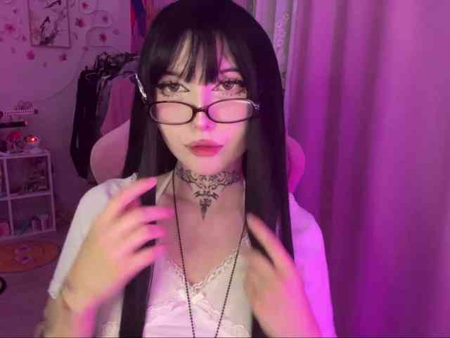 SavageAura webcam