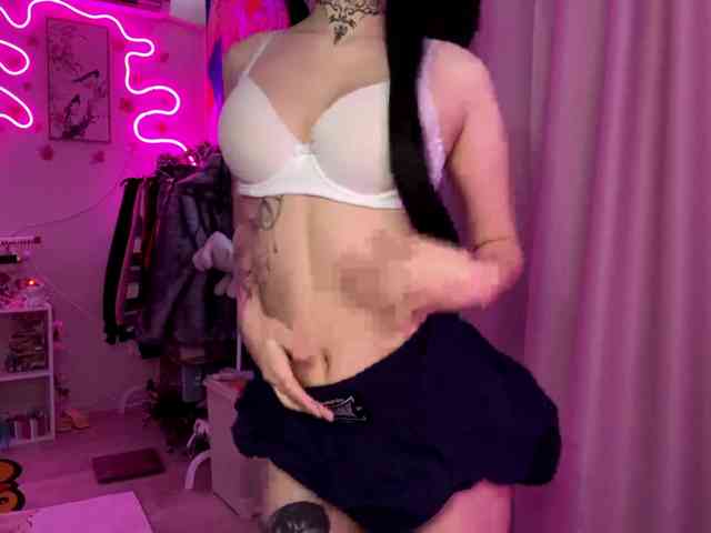 SavageAura webcam