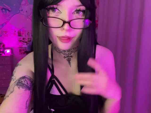 SavageAura webcam