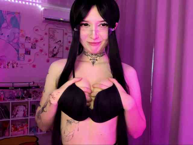 SavageAura webcam