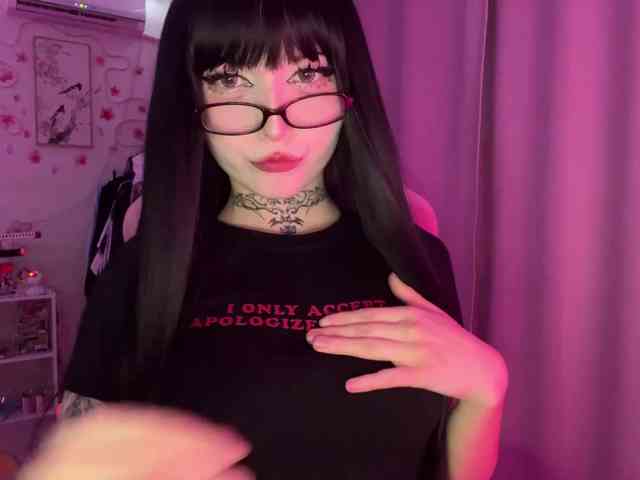 SavageAura webcam