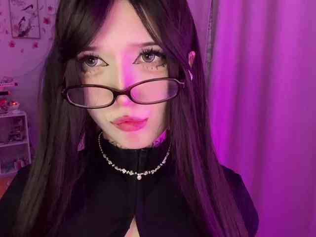 SavageAura webcam