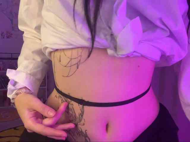 SavageAura webcam