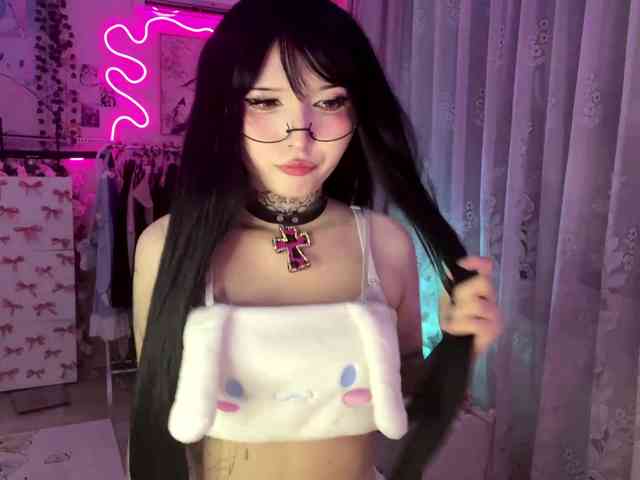 SavageAura webcam