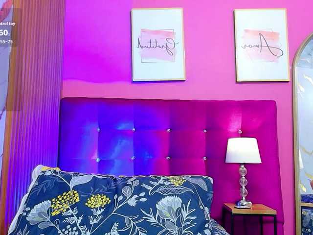 skinnyindiansluttt live webcam show