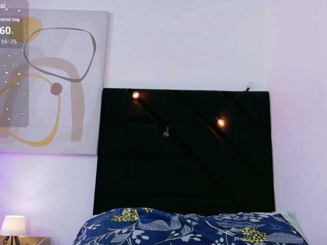 skinnyindiansluttt live webcam show