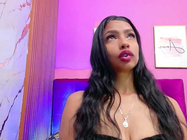 skinnyindiansluttt live cam on BongaCams