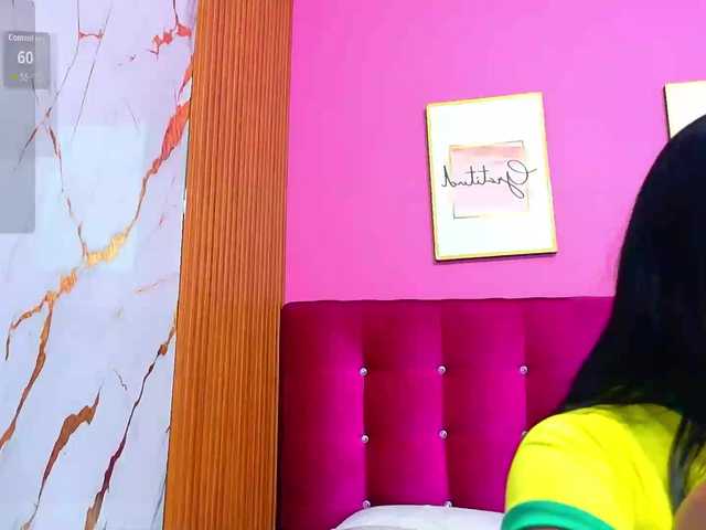 skinnyindiansluttt live cam on BongaCams