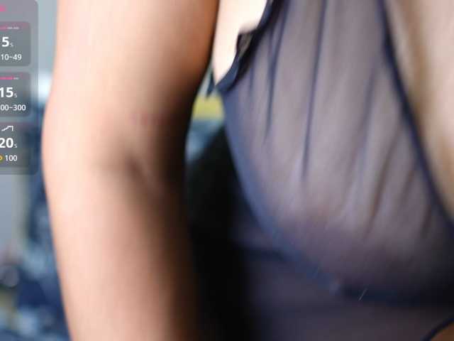 skinnyindiansluttt live cam on BongaCams