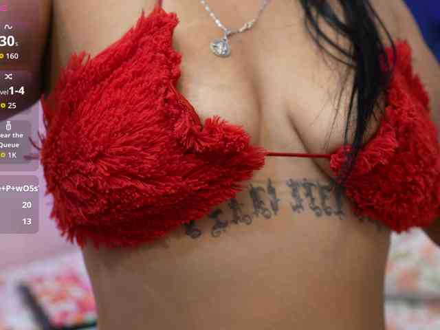 skinnyindiansluttt webcam