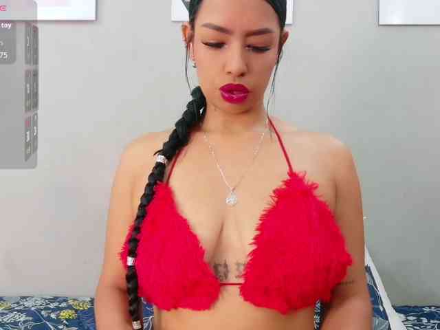 skinnyindiansluttt's live room