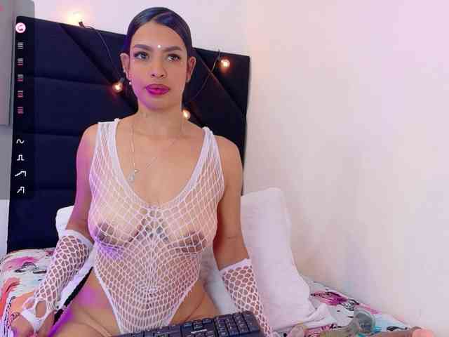 skinnyindiansluttt