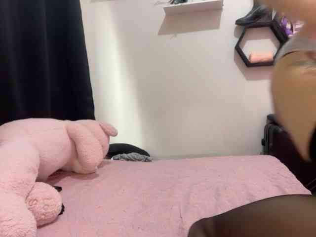 EhmieTan Live Webcam on BongaCams