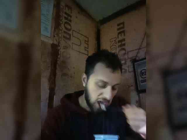 Mrnodobyser Live Webcam on BongaCams