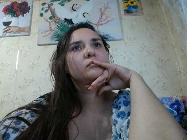 Bombshellnika live cam