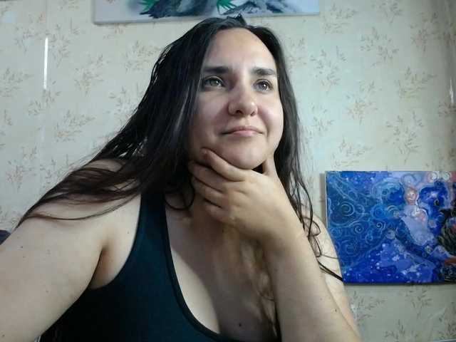 Bombshellnika live cam on BongaCams