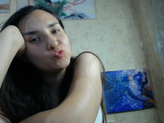 Bombshellnika live cam on BongaCams