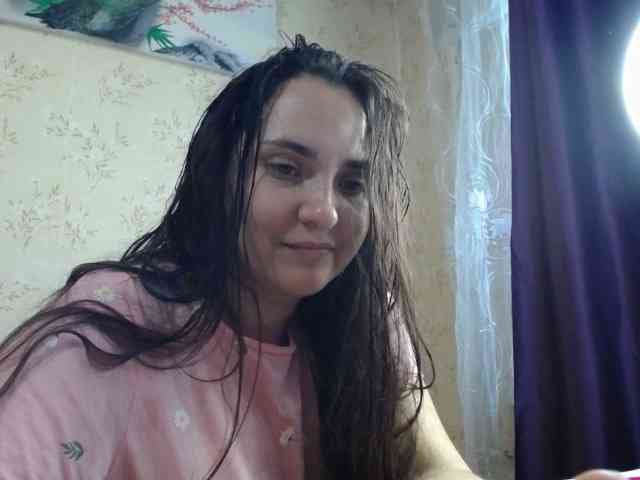 Bombshellnika webcam