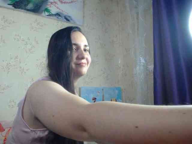 Bombshellnika webcam