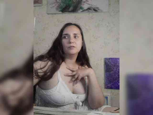 Bombshellnika webcam