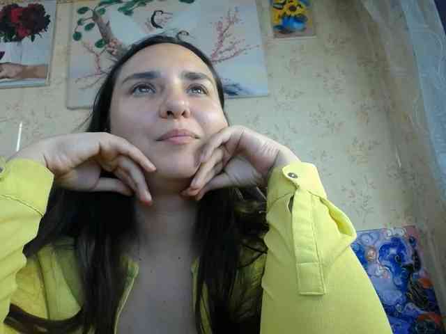 Bombshellnika webcam