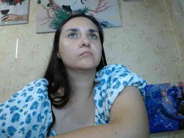 Bombshellnika webcam