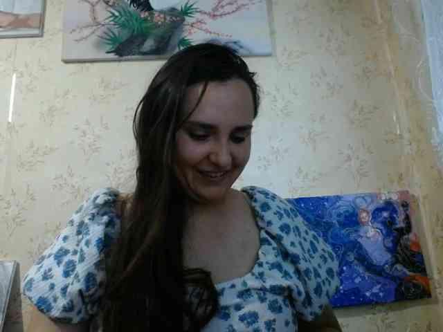 Bombshellnika webcam