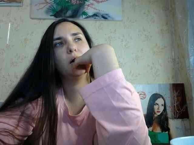 Bombshellnika webcam