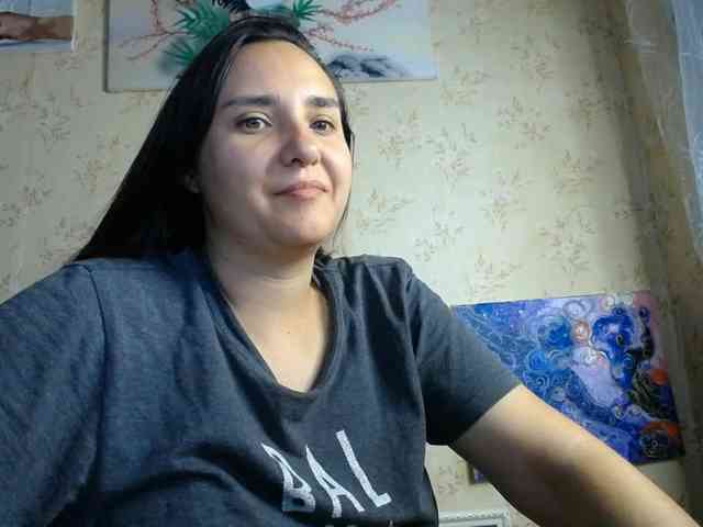 Bombshellnika webcam