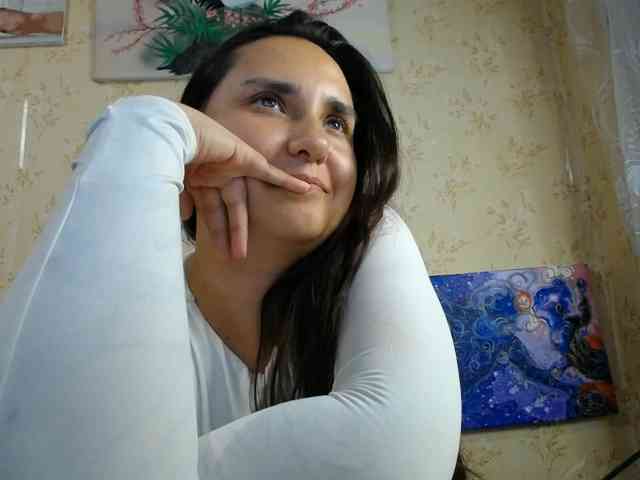 Bombshellnika webcam