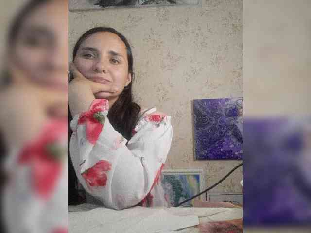 Bombshellnika webcam
