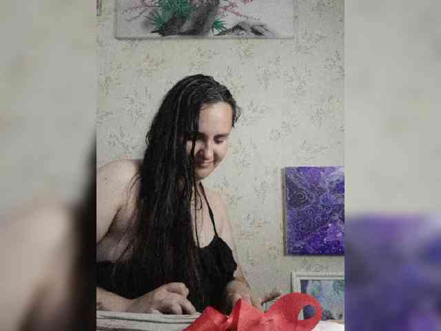 Bombshellnika webcam