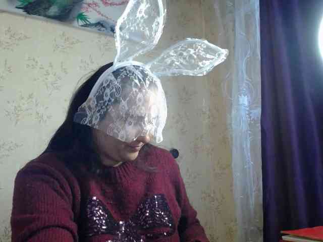 Bombshellnika webcam