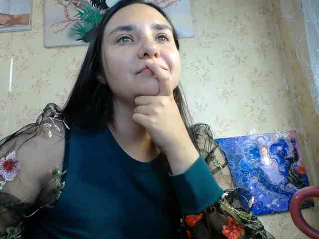 Bombshellnika webcam