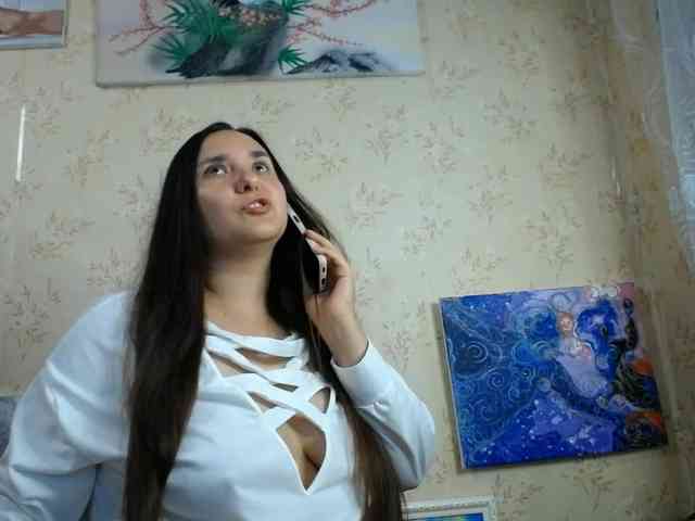Bombshellnika webcam