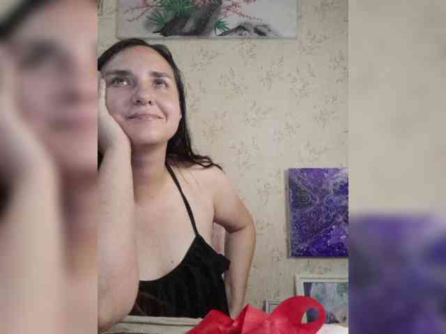 Bombshellnika webcam