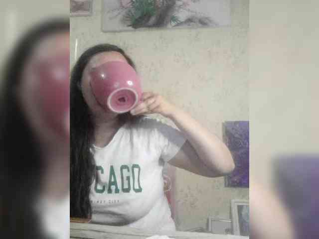 Bombshellnika webcam