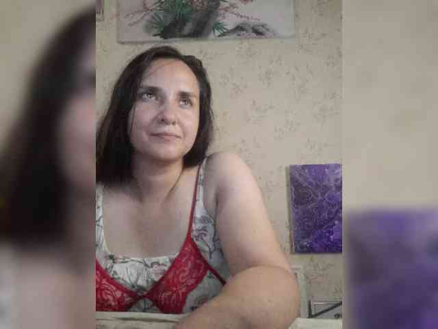 Bombshellnika webcam